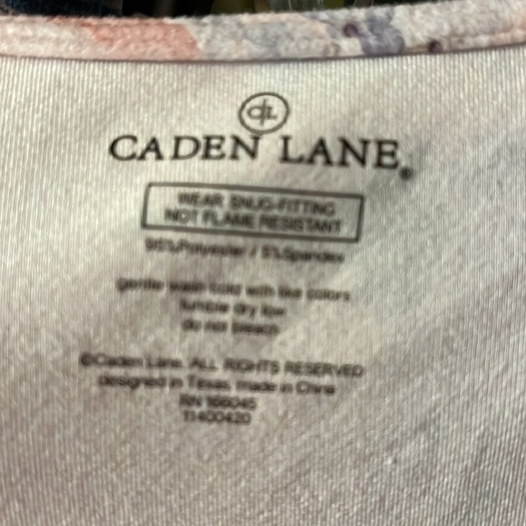 Caden Lane Hebrew Hydrangea maternity robe one size small/ medium Floral Robe - Picture 3 of 8